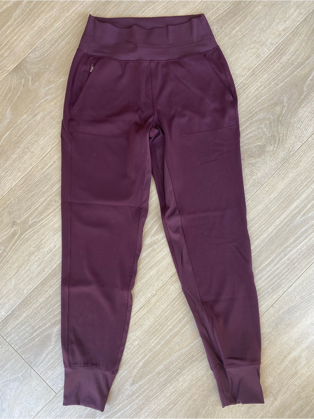 Athleta Deep Plum High Rise Jogger Pants Women’s Small Tall Athletic